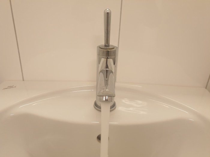 Welche Auswirkungen haben lange Trocken- und Hitzeperioden auf die Trinkwasserversorgung in Hürth?